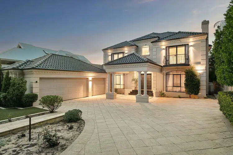 8 Spey Road, Applecross WA 6153