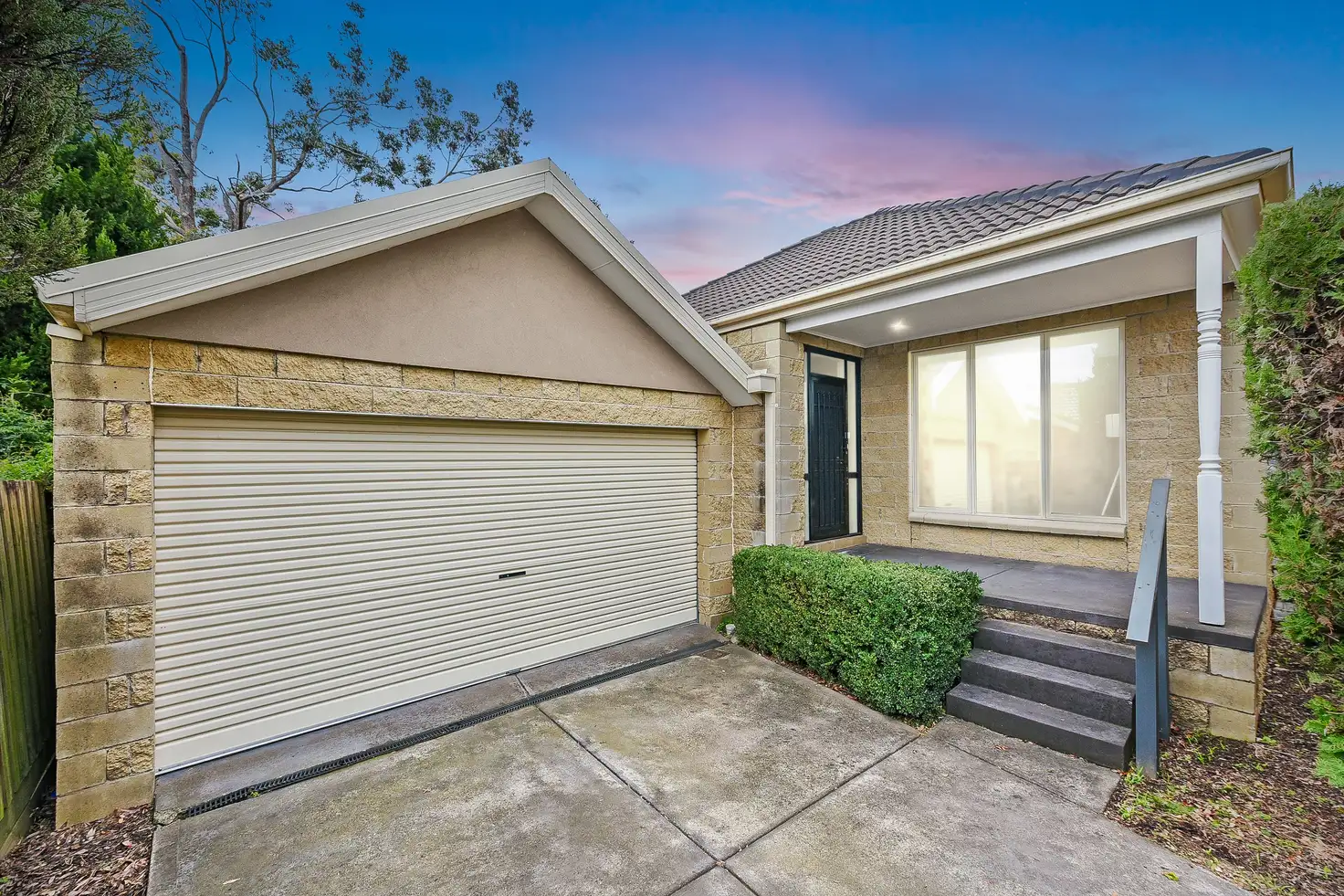 Main view of Homely unit listing, 2/1 Dorothea Mackellar Avenue, Oakleigh East VIC 3166