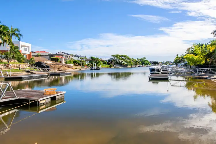 31 McCleary Street, Sorrento QLD 4217