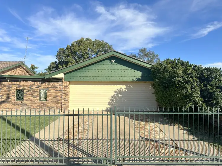 Fifth view of Homely house listing, 1 Maple Avenue, Moree NSW 2400