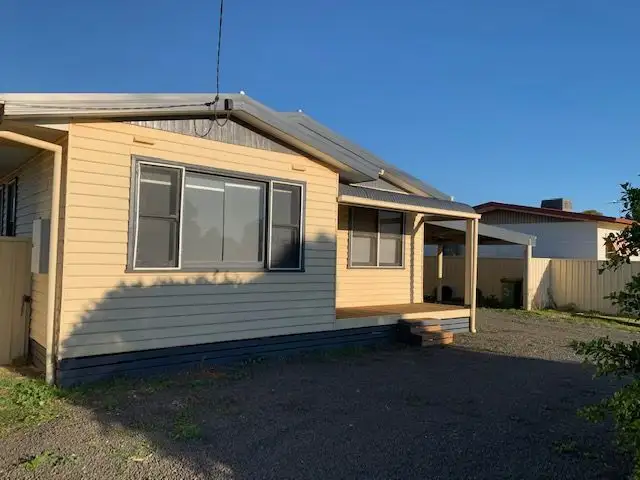 39 NAPIER Street, Goolgowi NSW 2652