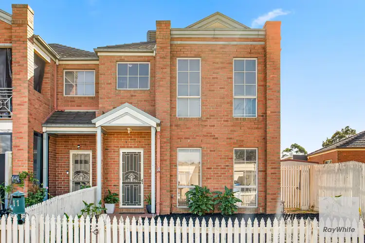 11 Cardinia Crescent, Taylors Hill VIC 3037