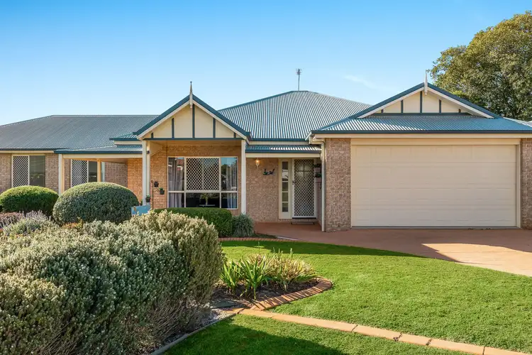 1 Olympus Court, Middle Ridge QLD 4350