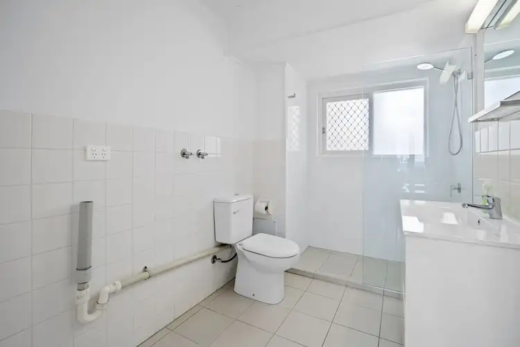 Sixth view of Homely apartment listing, 18/136 Old Burleigh Road, Broadbeach QLD 4218