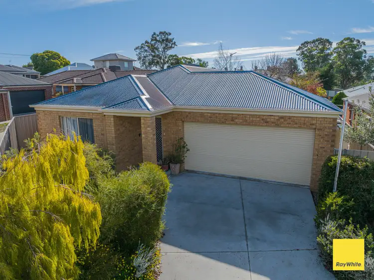 Main view of Homely house listing, 11 Sovereign Gardens, Kangaroo Flat VIC 3555