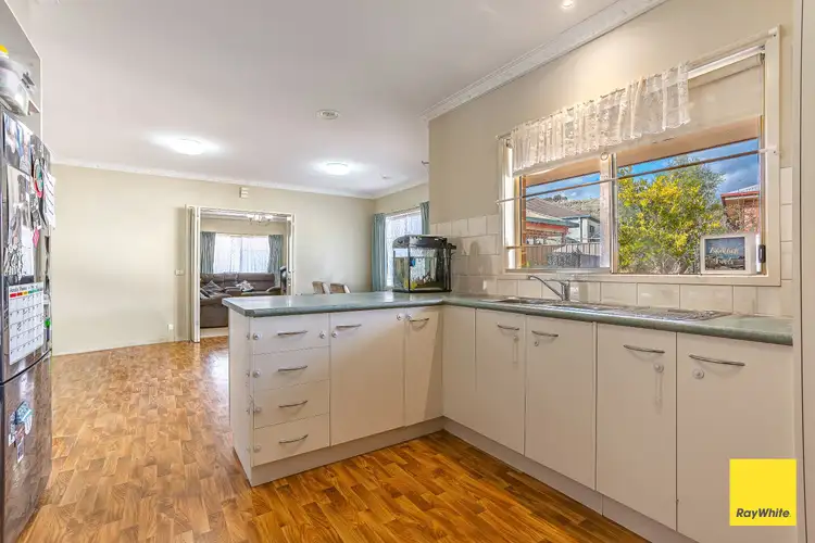 Fifth view of Homely house listing, 2 Cresthaven Place, Bendigo VIC 3550