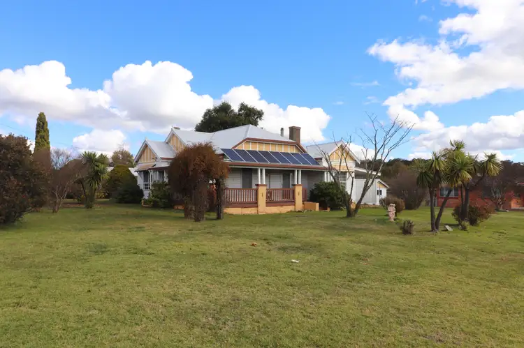 24 Church Street, Glen Innes NSW 2370