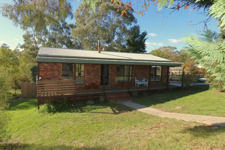 2 Robinson Avenue, Glen Innes NSW 2370