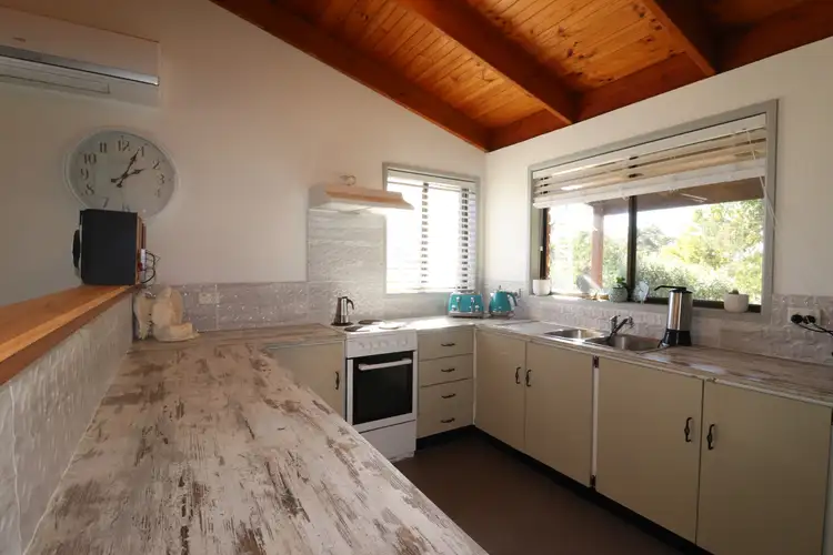 Fourth view of Homely house listing, 2 Robinson Avenue, Glen Innes NSW 2370