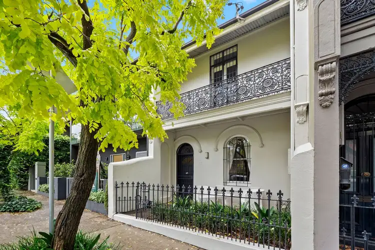 11 Mill Hill Road