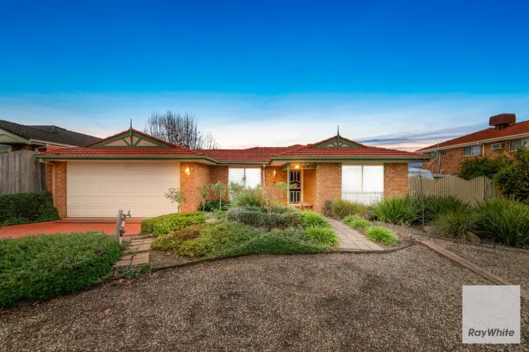 4 Kenswick Drive, Hillside VIC 3037