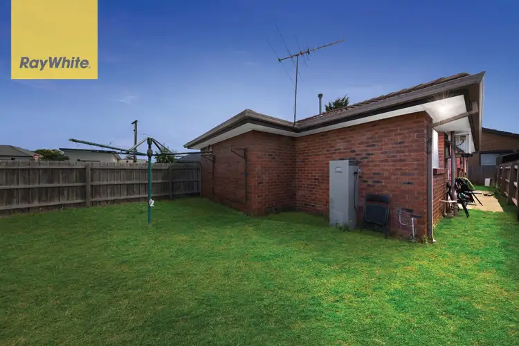 Sixth view of Homely house listing, 2 Manfred Avenue, St Albans VIC 3021