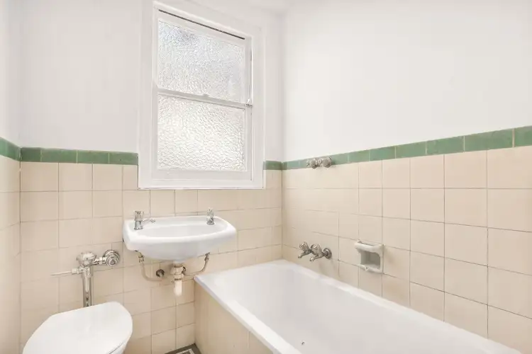 Fifth view of Homely studio listing, 23/7 Greenknowe Avenue, Elizabeth Bay NSW 2011