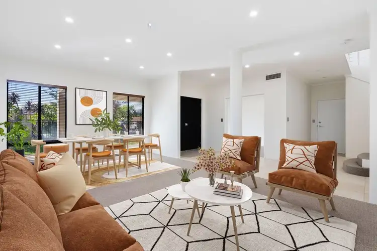 Fifth view of Homely house listing, 2 Robin Avenue, Sorrento WA 6020
