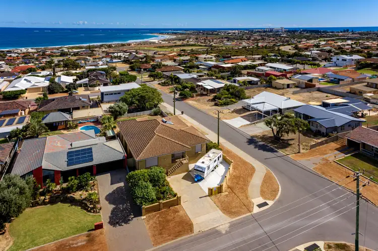 Second view of Homely house listing, 2 Maidstone Street, Mount Tarcoola WA 6530