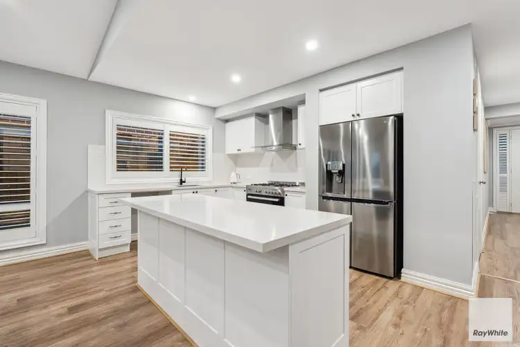 Fifth view of Homely house listing, 3 Verona Crescent, Fraser Rise VIC 3336