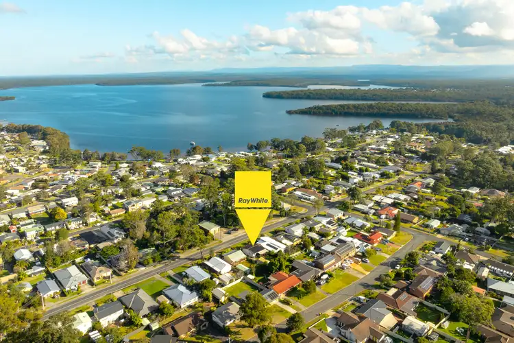 42 Tasman Road, St Georges Basin NSW 2540