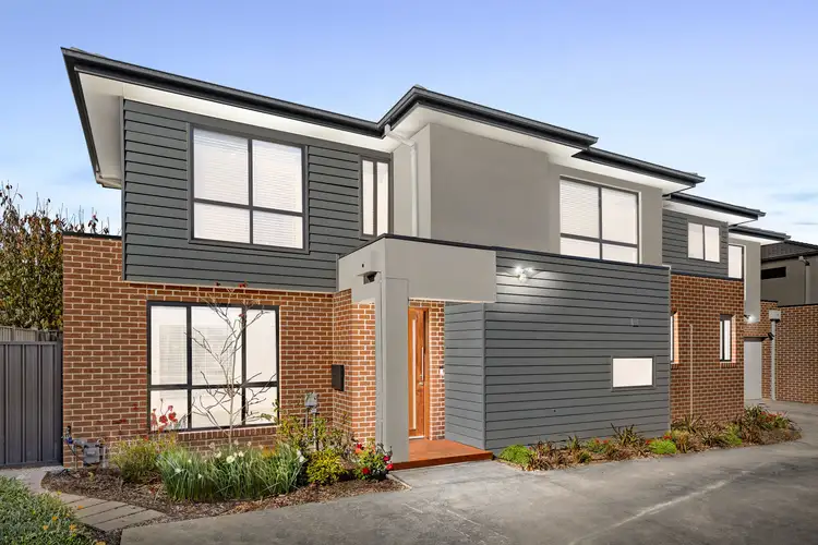 1/11 Pettit Close, Berwick VIC 3806