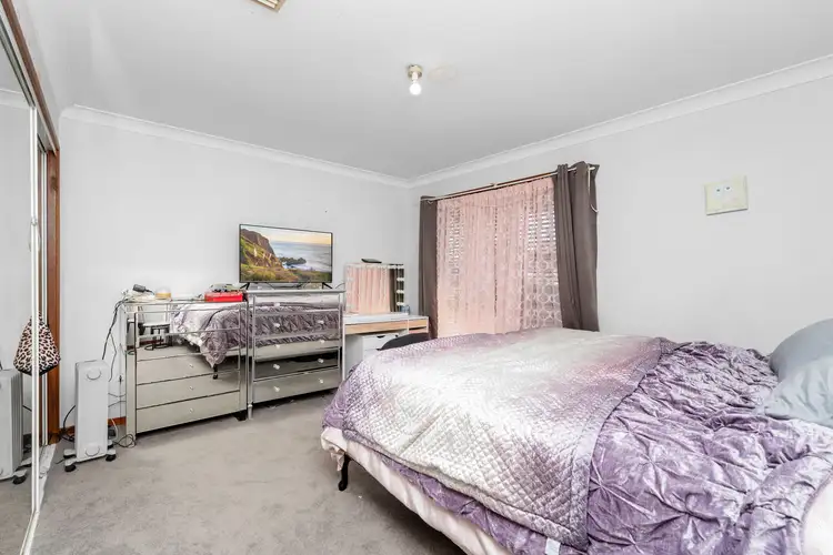 Fifth view of Homely unit listing, 2/16 Yungana Place, Glenfield Park NSW 2650