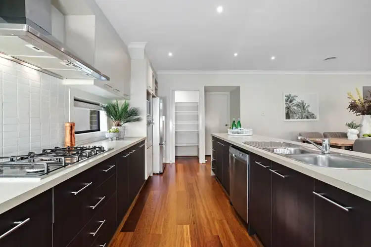 Fifth view of Homely house listing, 3 Belle Circuit, Berwick VIC 3806