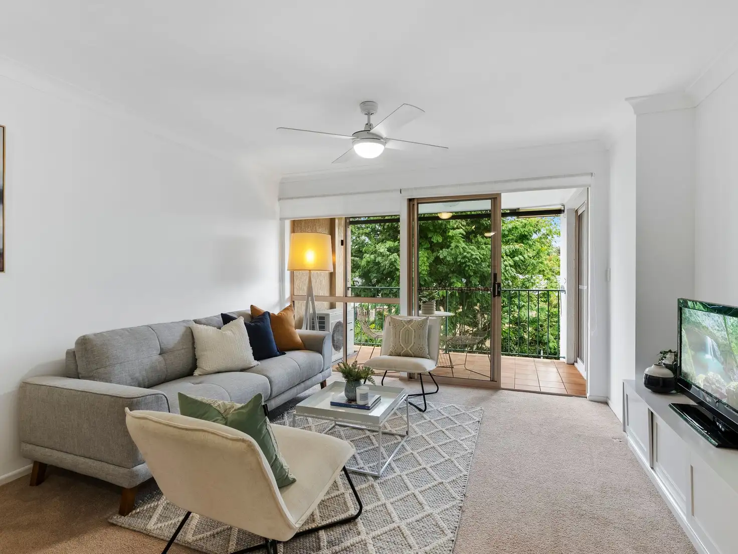 Main view of Homely unit listing, 4/11 Eversley Terrace, Yeronga QLD 4104