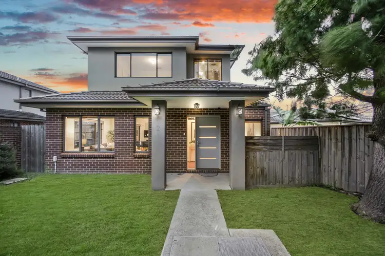 2 Creekton Close, Pakenham VIC 3810