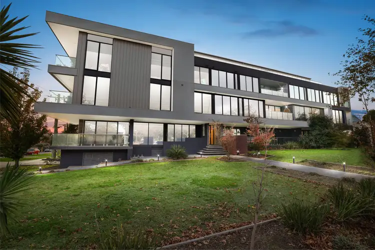 303/29-31 Swindon Road, Hughesdale VIC 3166