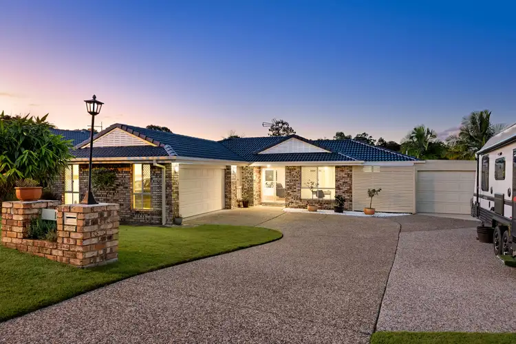 13 Mapia Rise, Pacific Pines QLD 4211