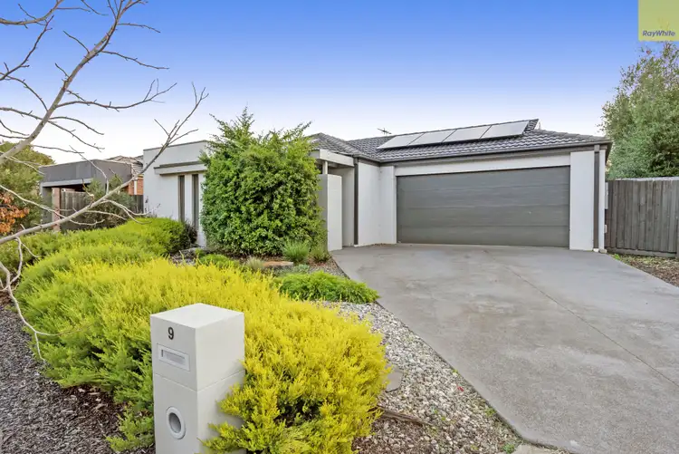 9 Duval Drive, Maddingley VIC 3340