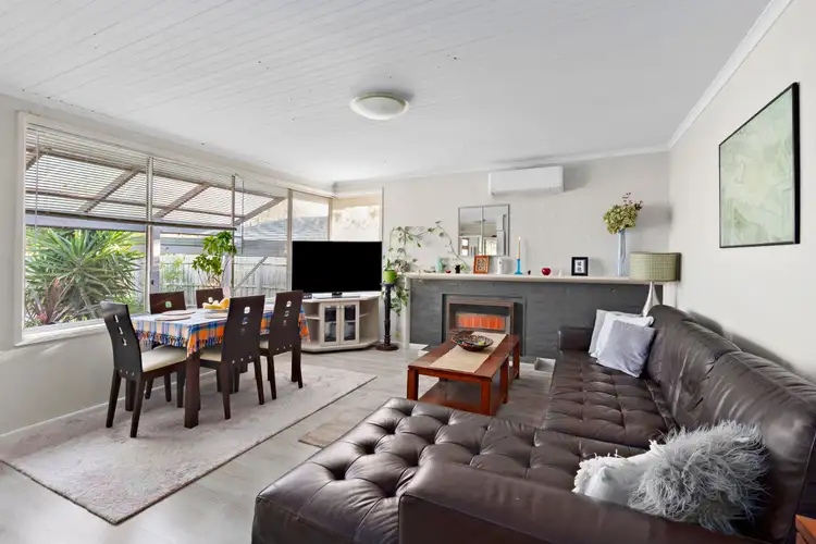 Second view of Homely house listing, 4 Madeira Court, Frankston VIC 3199
