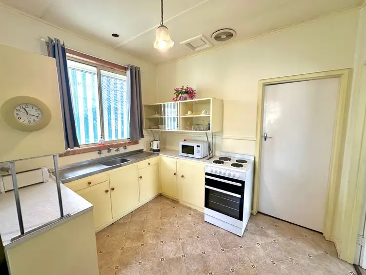 Fourth view of Homely house listing, 15 English Street, Bordertown SA 5268