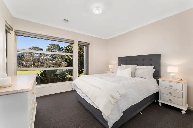 Fifth view of Homely house listing, 8 Soapstone Walk, Doreen VIC 3754