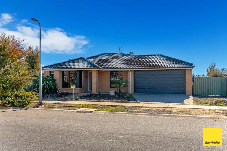 64 Tobin Crescent, Epsom VIC 3551