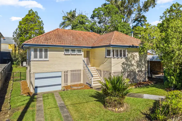 4 Dunkirk Street, Gaythorne QLD 4051
