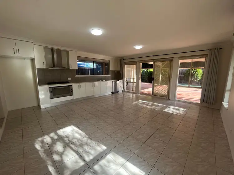 36A Lincolne Crescent