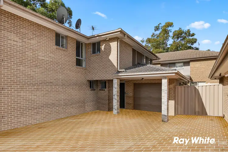 2/1 Tallagandra Drive, Quakers Hill NSW 2763