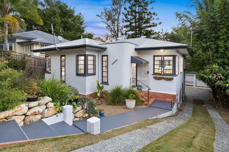 39 Rouen Road, Bardon QLD 4065