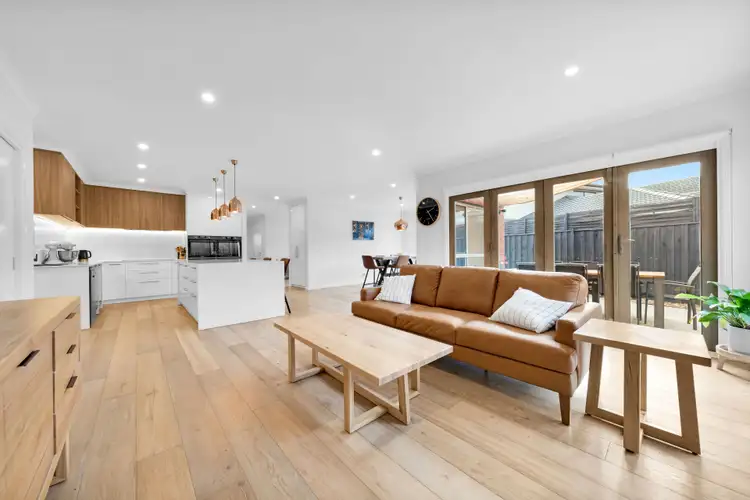 Sixth view of Homely house listing, 15 Arwon Court, Sandhurst VIC 3977