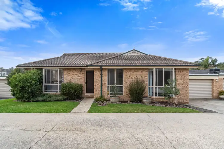 Main view of Homely unit listing, 2/34 Julie Court, Langwarrin VIC 3910