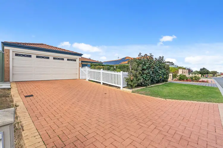 33 Lilac Hill Vista, Madeley WA 6065