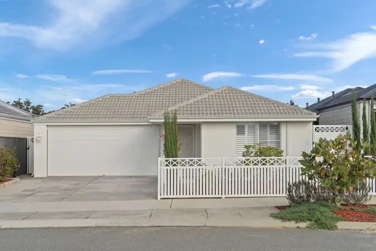 Second view of Homely house listing, 8 Bloomfield Parkway, Baldivis WA 6171