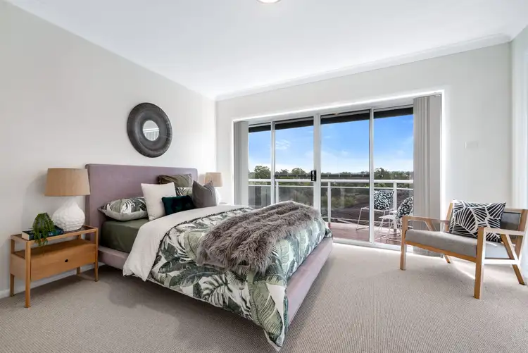 Seventh view of Homely house listing, 10 Heliodor Place, Eagle Vale NSW 2558