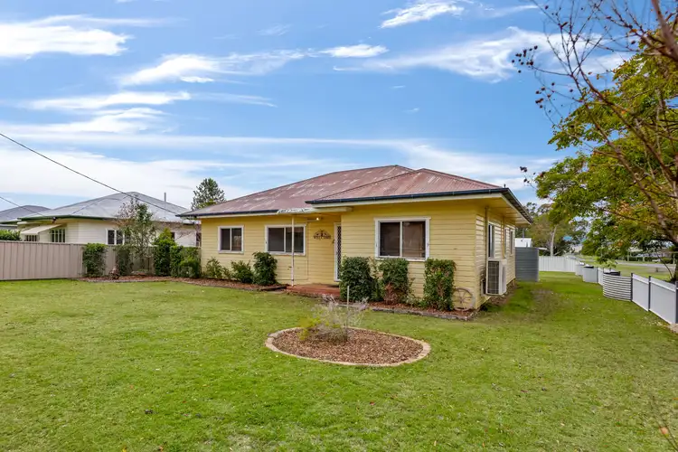 36 Murray Street, Pittsworth QLD 4356