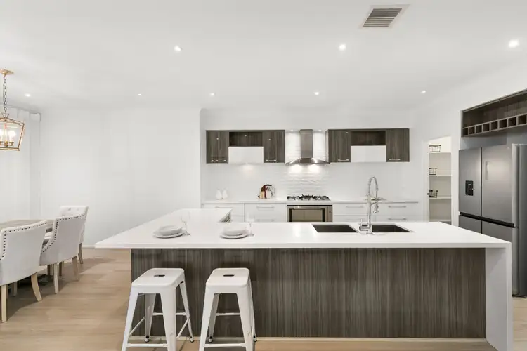 Fifth view of Homely house listing, 3 Taormina Street, Greenvale VIC 3059