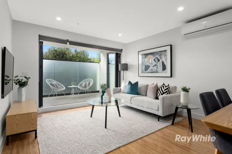 102/93 Truganini Road, Carnegie VIC 3163