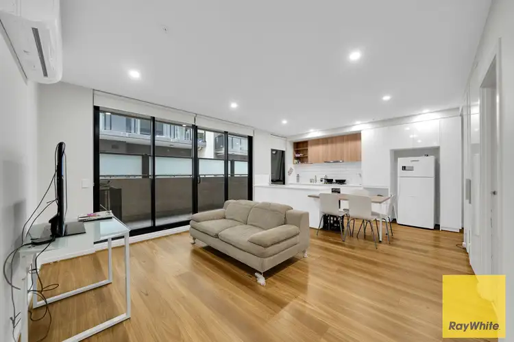 220/9 Commercial Road, Caroline Springs VIC 3023