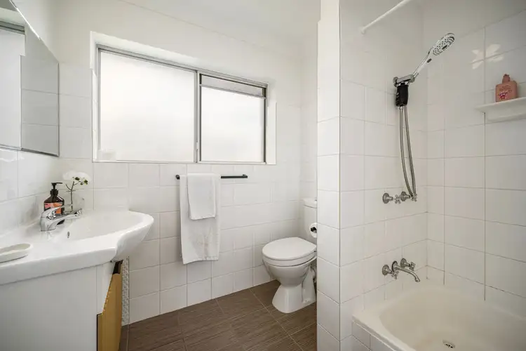 Sixth view of Homely apartment listing, 6/27 Thorpe Street, Balmoral QLD 4171