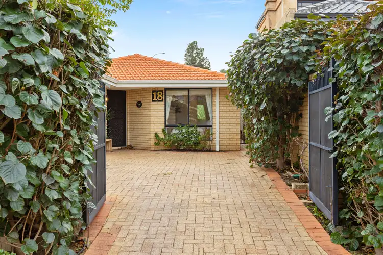 18 Minderup Close, Claremont WA 6010