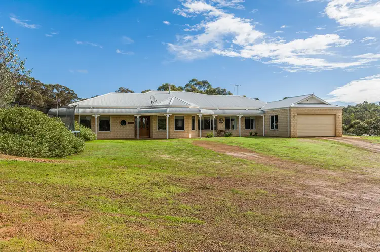 16 Wychwood Close, Bullsbrook WA 6084