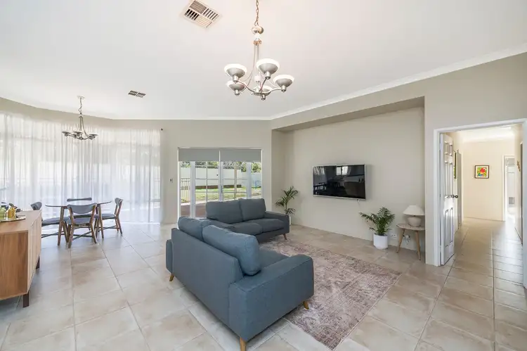 Sixth view of Homely house listing, 16 Wychwood Close, Bullsbrook WA 6084